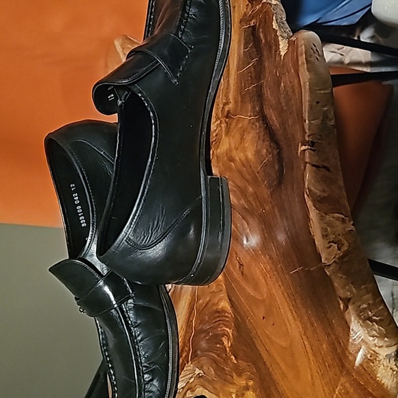 Men's Florshiem-black leather dress shoes. Size 12. Great condition - Picture 2 of 8